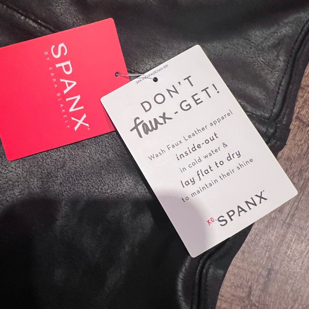 NWT SPANX Faux Leather Leggings, XS - Picture 5 of 9